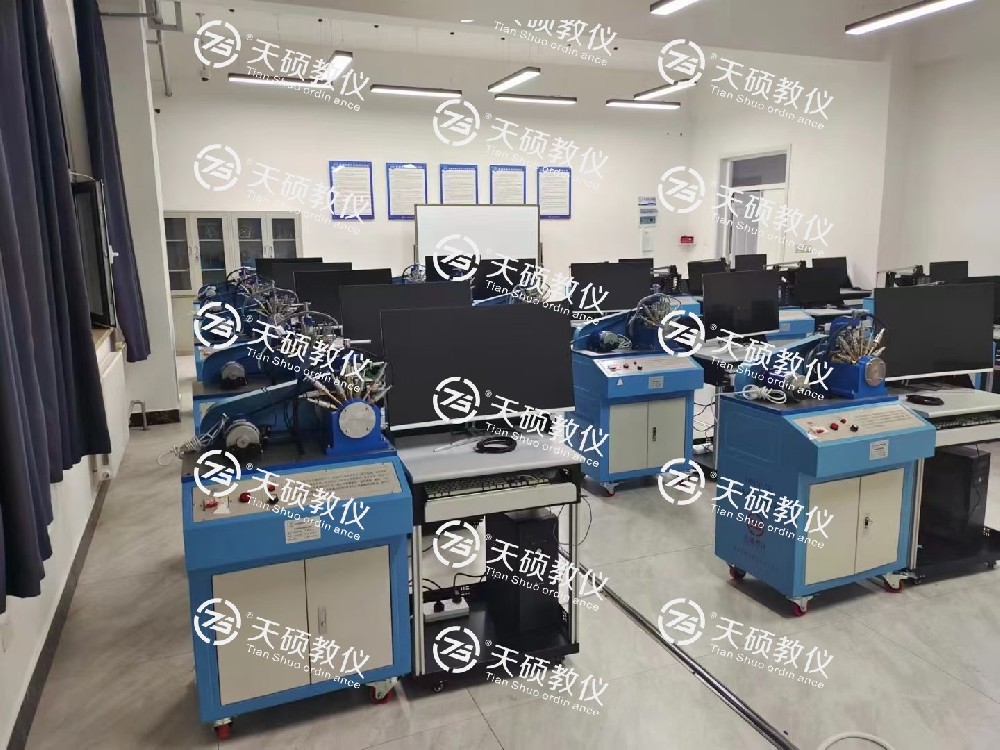 前方不斷傳來捷報！????多個實驗實訓室交付驗收完成！機械原理、機械設計實驗室，機械制圖實訓室和液壓實訓室！